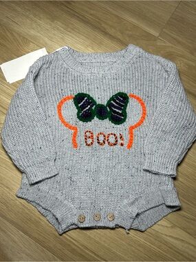 Gray Knit Baby Romper with Halloween Bow and "Boo!" Detail